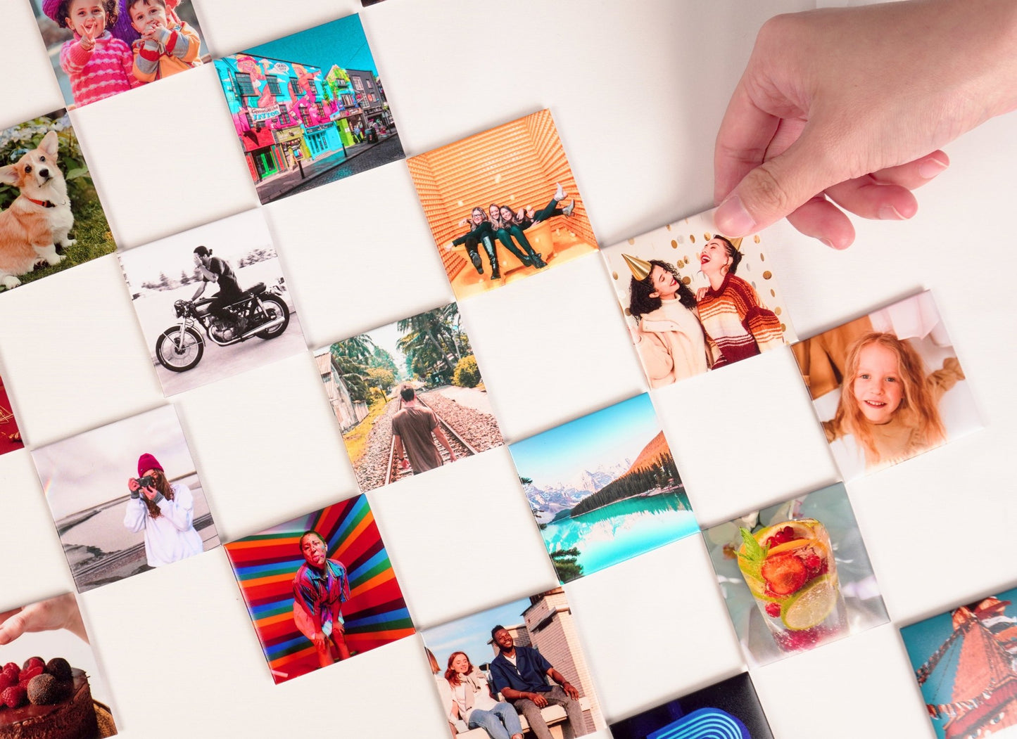 Square photo magnet - Lalapic | these square photo magnet are perfect to display your Instagram photos. you can arrange them to any form to showcase your memories with your family.
